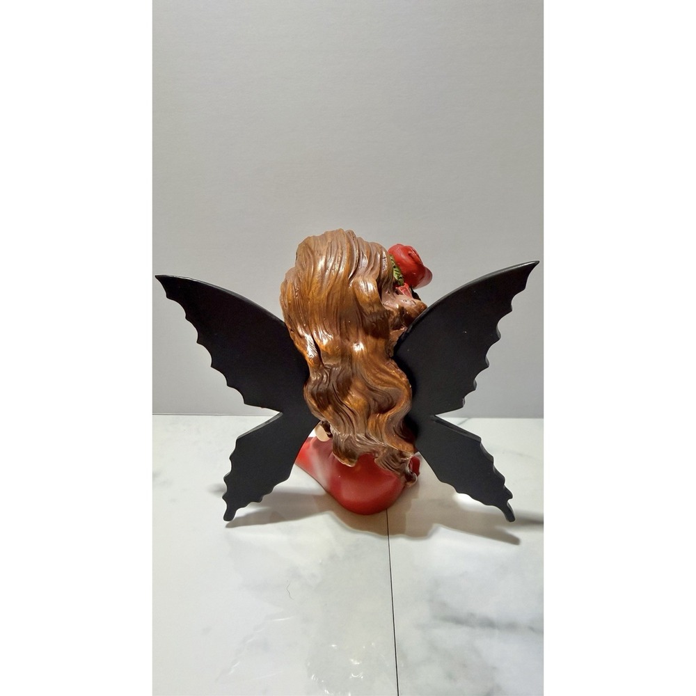 Jasmine Becket- Griffith Songbird Faires " Captivating Cardinal Figurine "